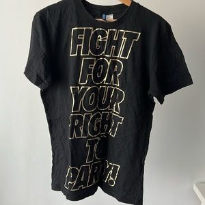 H&M DIVIDED Fight for your right to party graphic T-shirt Black M
